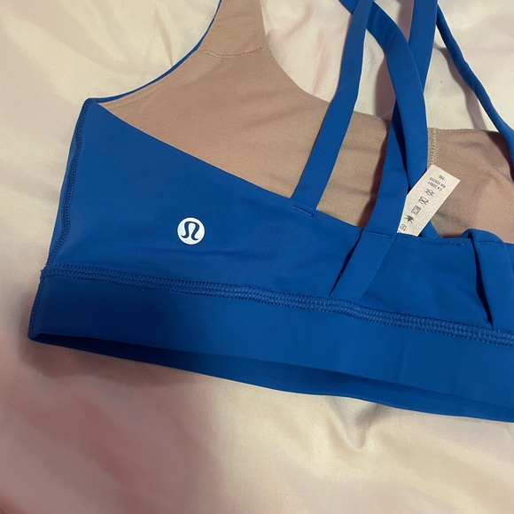 Lululemon Sports Bra in Blue - Picture 3 of 4